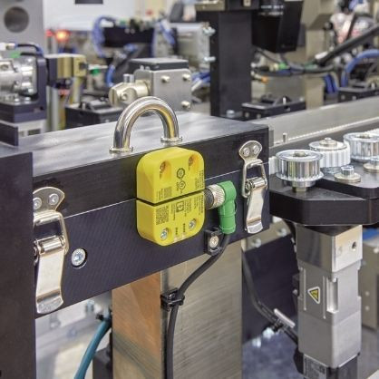 Interruttore di sicurezza con tecnologia RFID